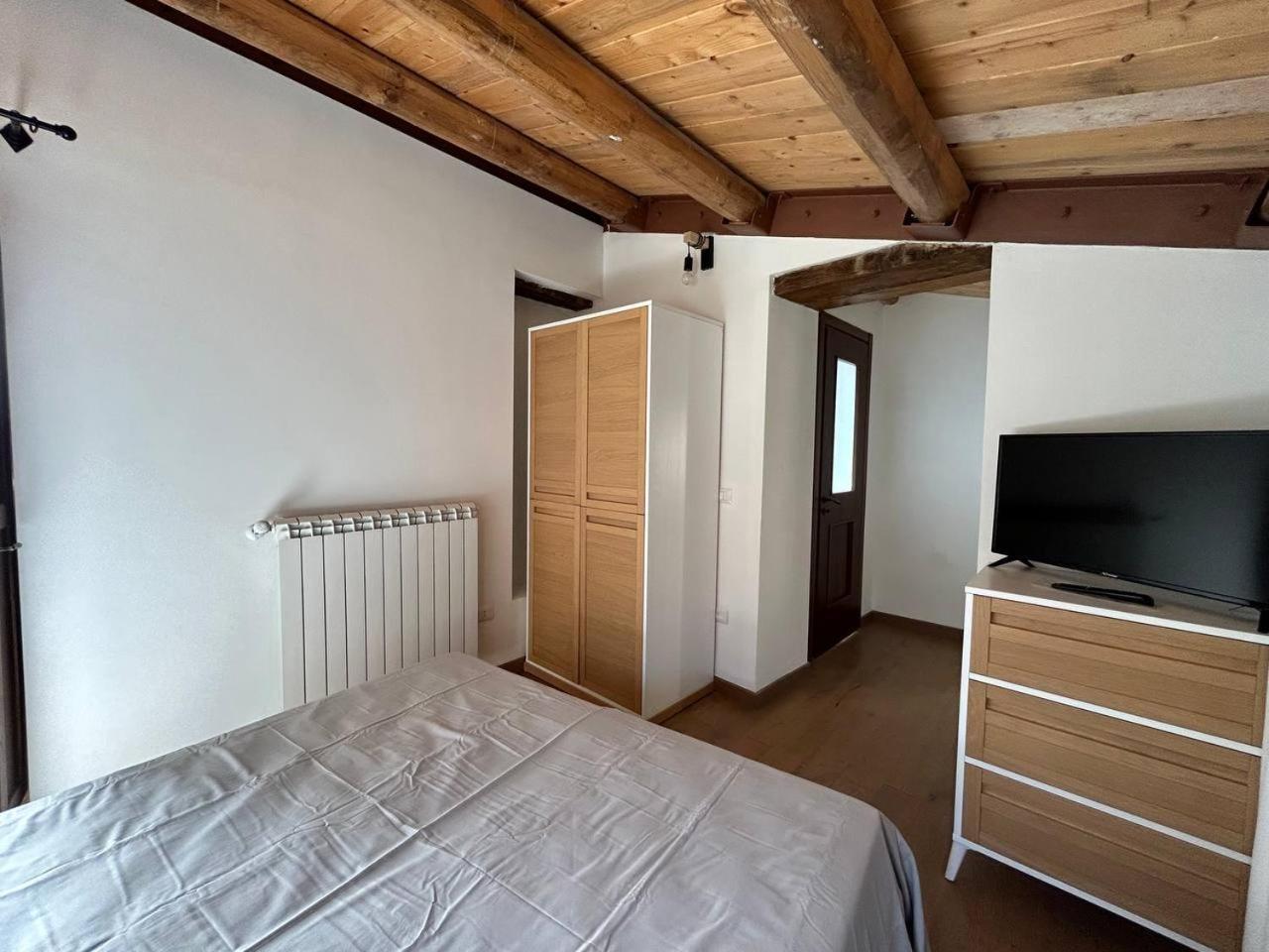 Il Borgo Dei Normanni Villa Colliano Eksteriør billede