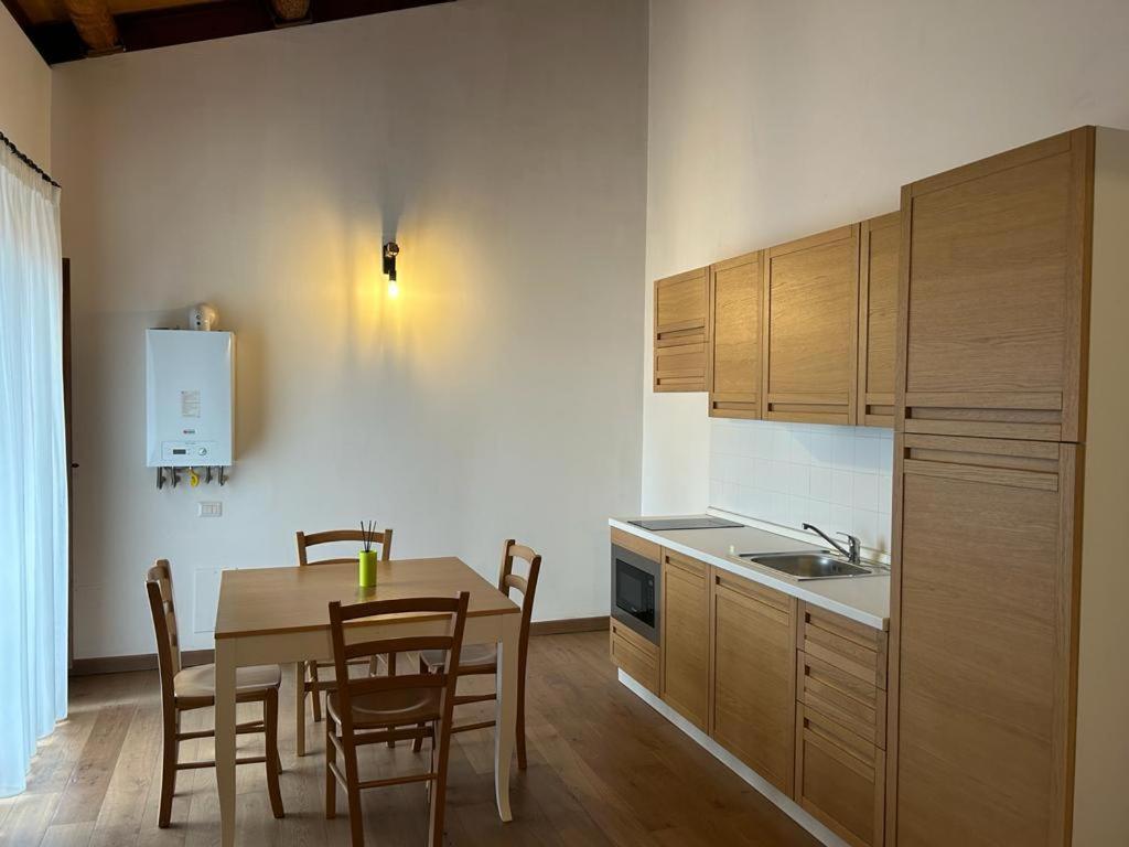 Il Borgo Dei Normanni Villa Colliano Eksteriør billede